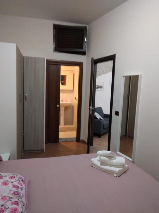 Dimora Donna Carmela Apartment Наполи Екстериор снимка