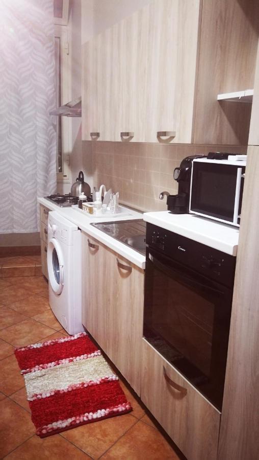 Dimora Donna Carmela Apartment Наполи Екстериор снимка