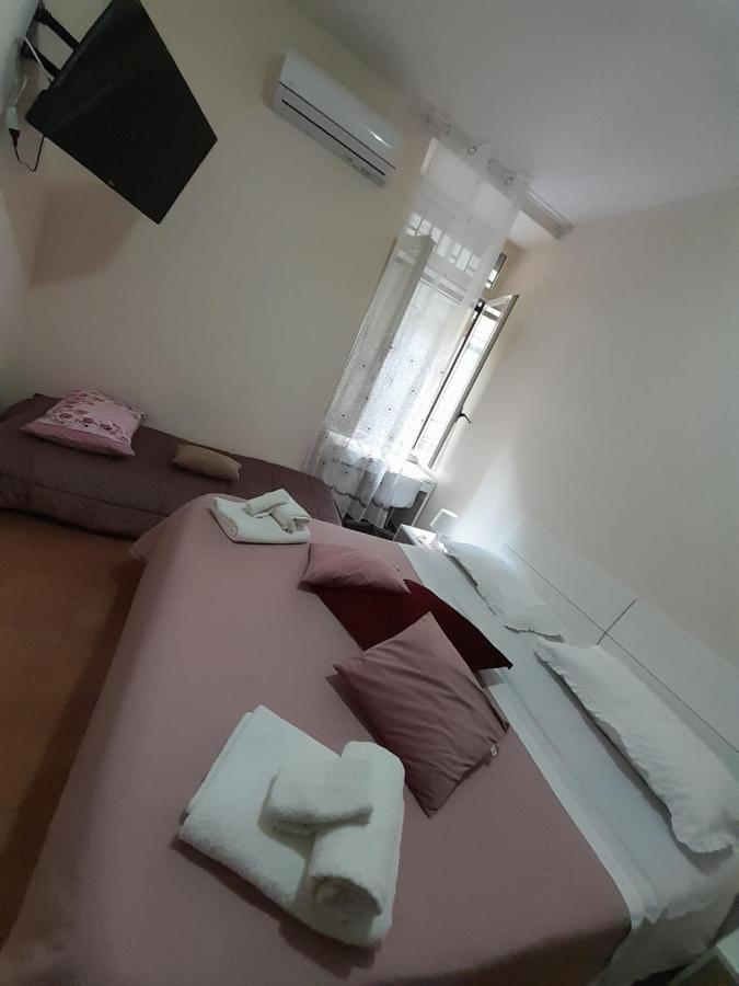 Dimora Donna Carmela Apartment Наполи Екстериор снимка