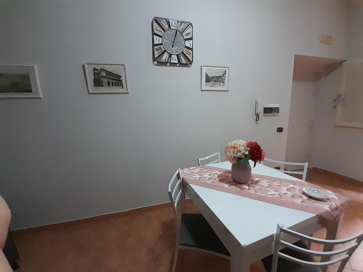 Dimora Donna Carmela Apartment Наполи Екстериор снимка