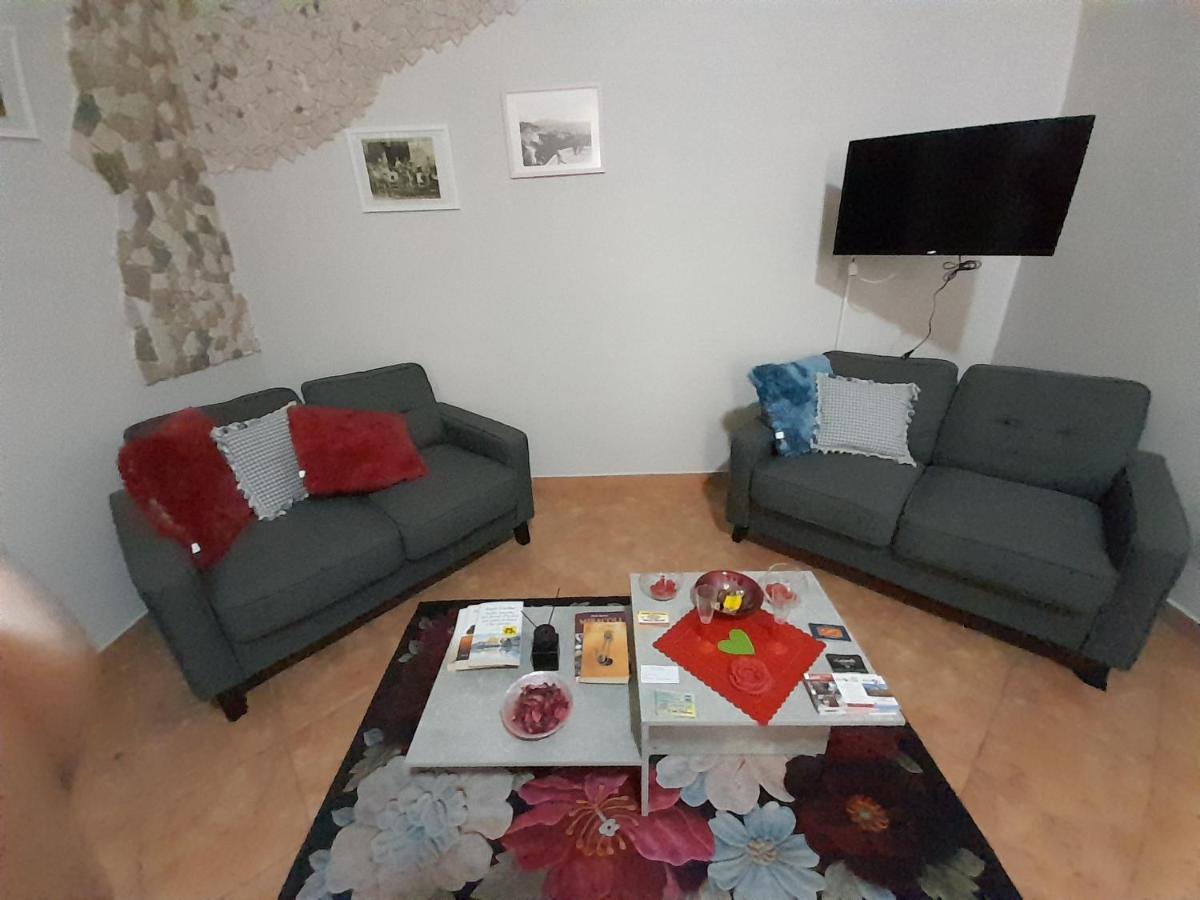 Dimora Donna Carmela Apartment Наполи Екстериор снимка